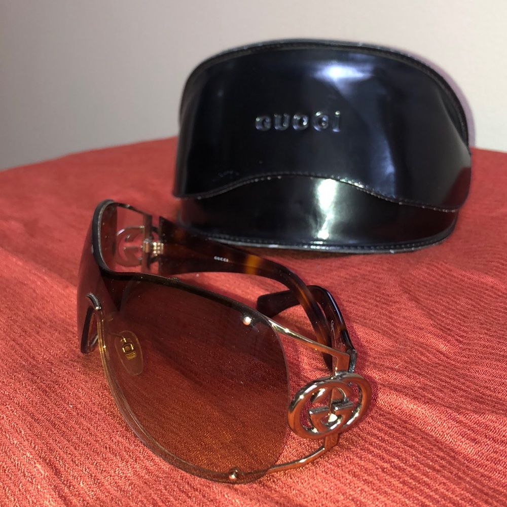 Gucci tortoiseshell sunglasses - Picture 2 of 3